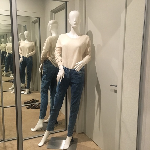 Acoté patterned jeans. (French brand) - Picture 2 of 5