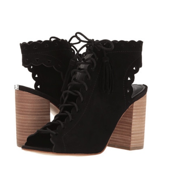 FINAL PRICE!BNIB REAL Suede lace up tassel booties - Picture 2 of 6