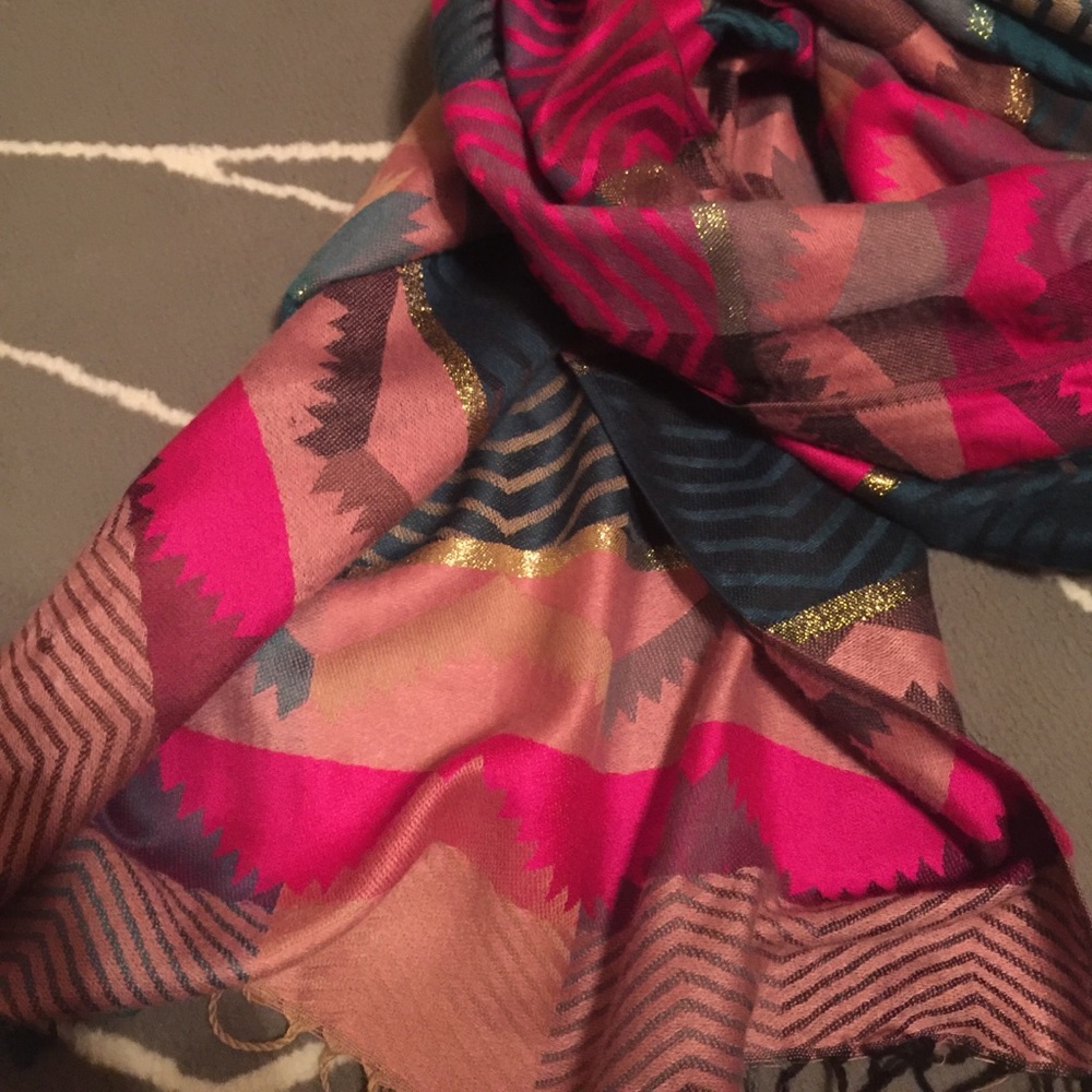 Scarves - image 5