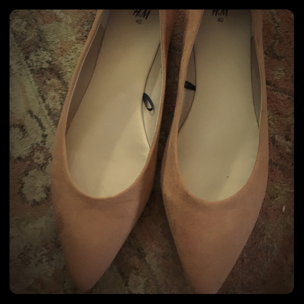 H&M tan flats