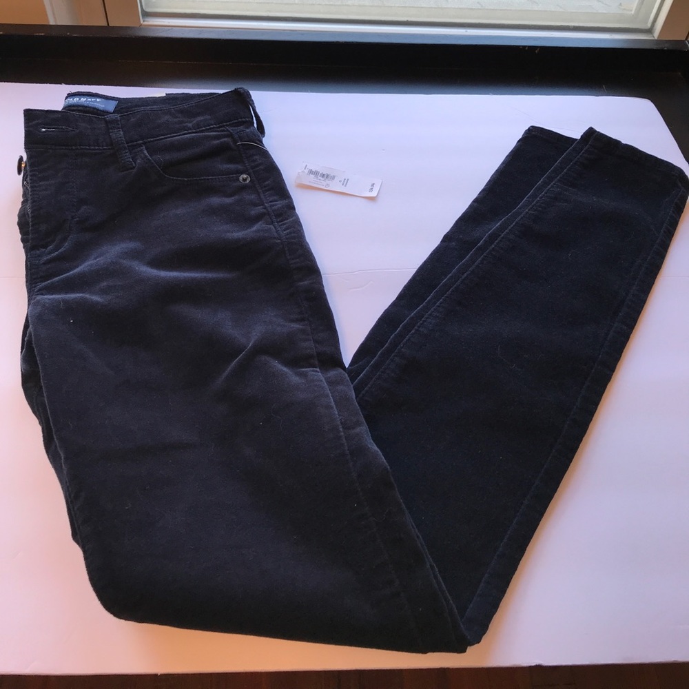 Old Navy. Mid rise, super skinny velvet feel pant