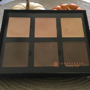 Anastasia contour cream kit Light
