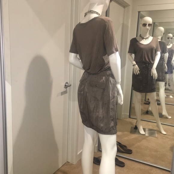 Club Monaco olive t- shirt - Picture 4 of 5