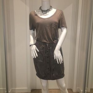 Club Monaco olive t- shirt