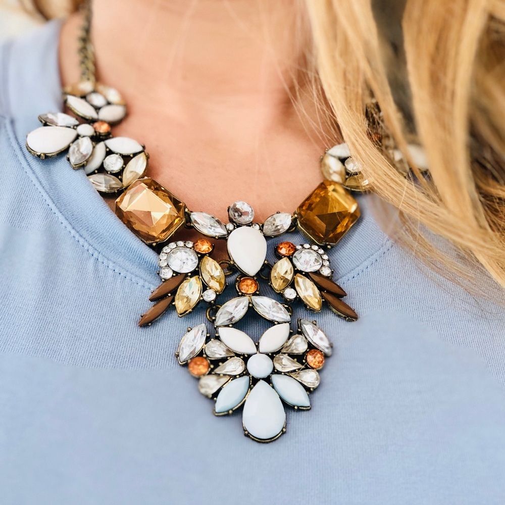 ❌Sold on Ⓜ️❌ Statement Necklace
