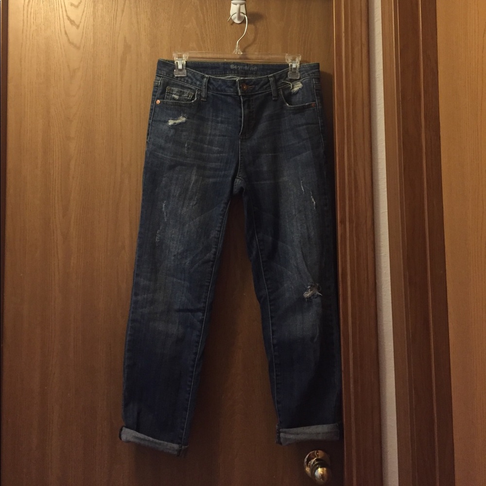 Slightly Distressed Boyfriend Jeans - Size 26/2
