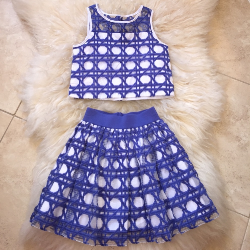 🌟Gorgeous Two Piece Set From Saks Fifth Ave🌟