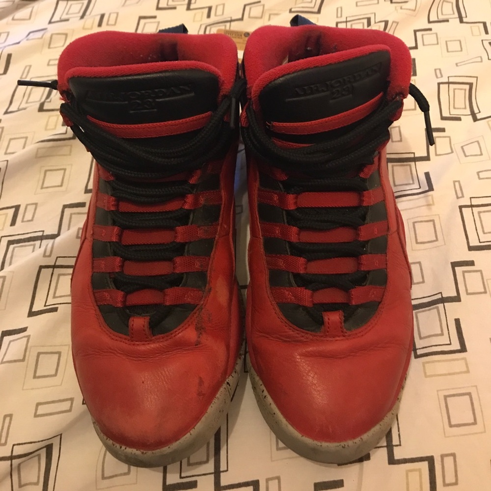 Jordan all red 10’s