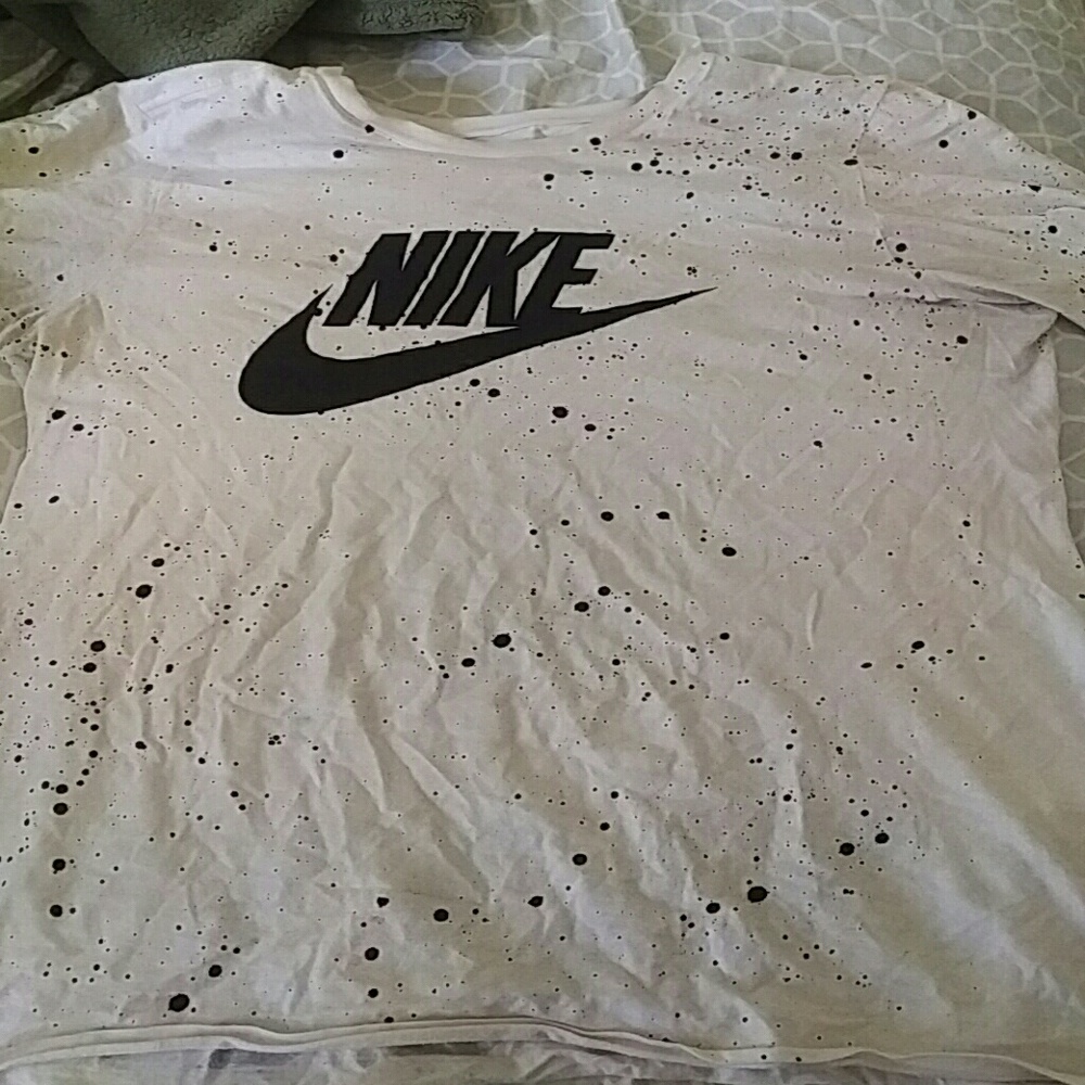 Nike tshirt