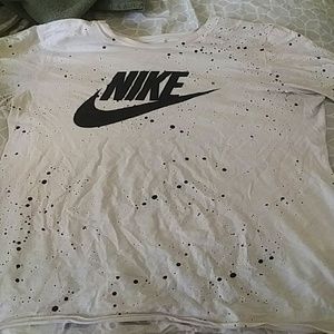 Nike tshirt