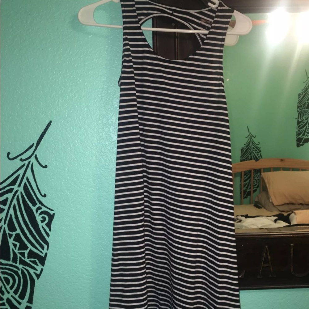 Dress w/ open back