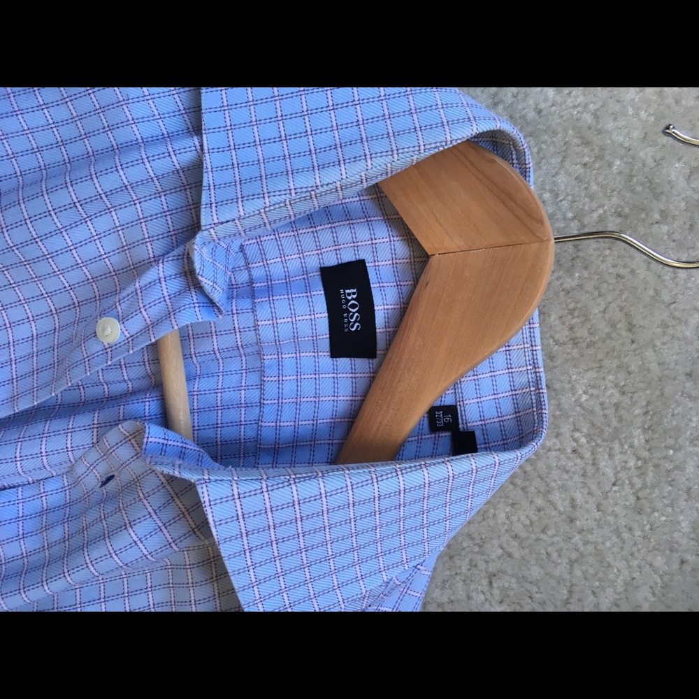 Hugo Boss - classic fit dress shirt 16x32/33