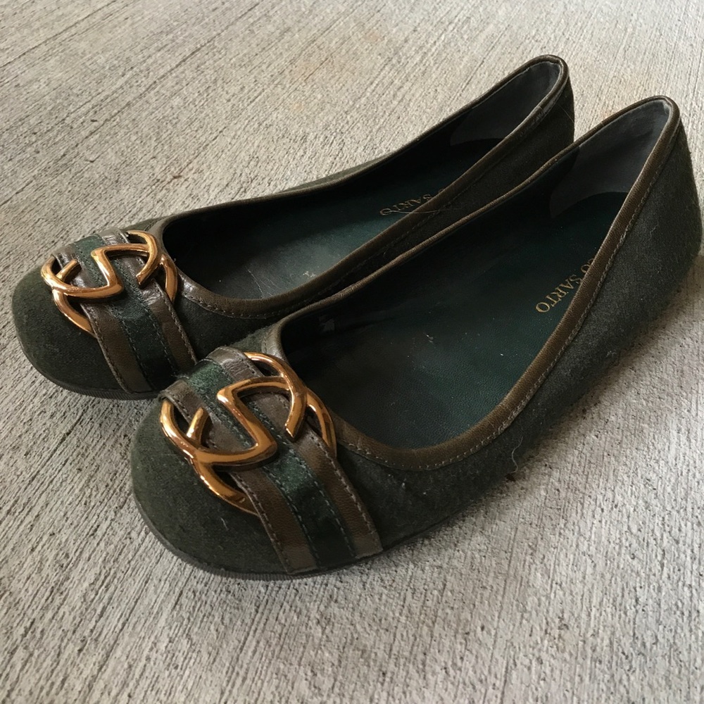 Barely worn felt ballet flats