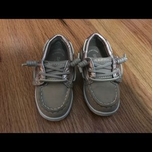 Toddler girls size 6 sperry top sider.