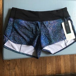 Multi color Lululemon speed short NWT size 6