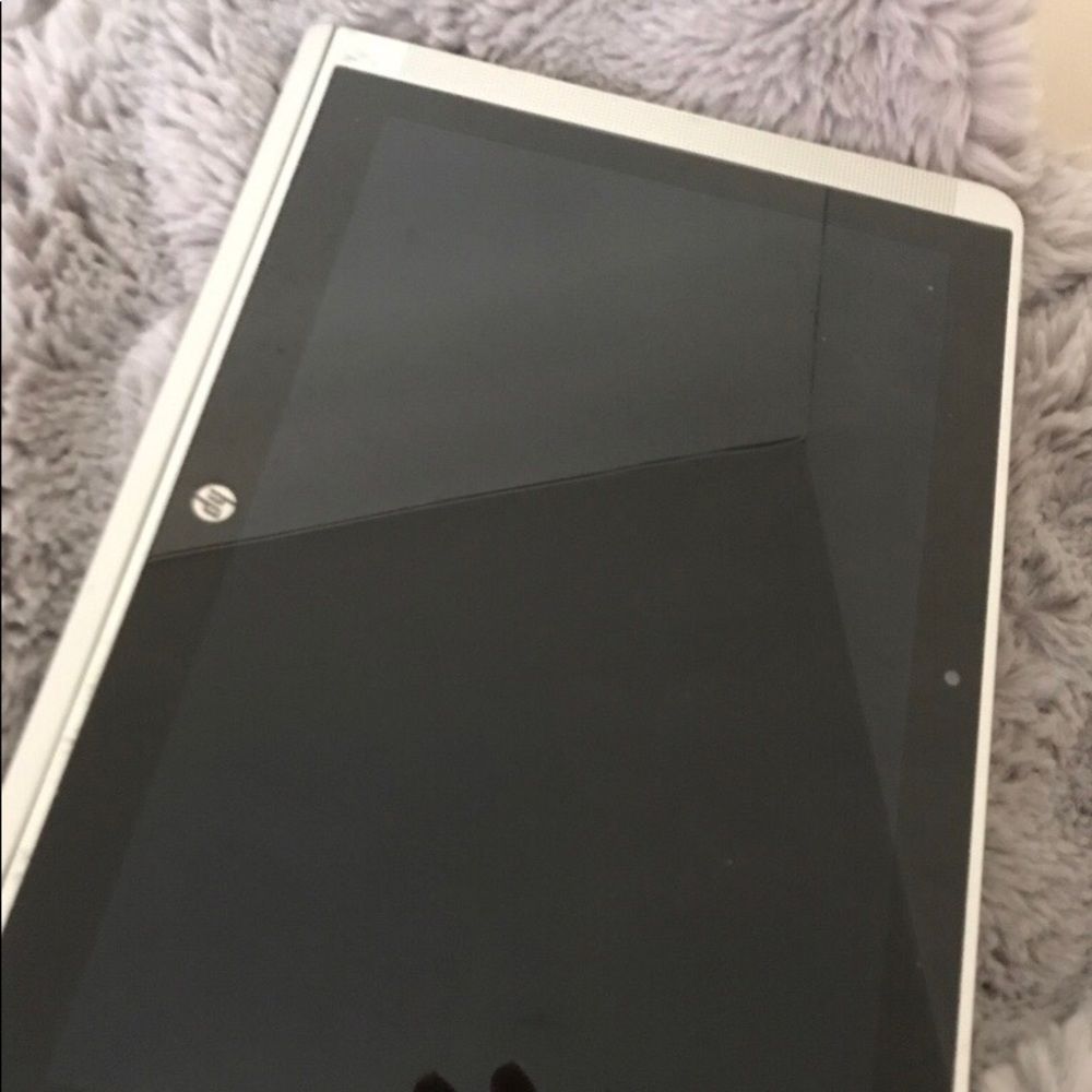 HP 2-in one 10.1 laptop Windows 10 touchscreen