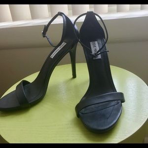 Steve Madden Heels Black