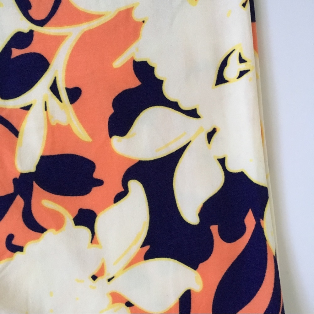 ⚜️In⚜️Lularoe OS Printed Leggings NWOT🔆