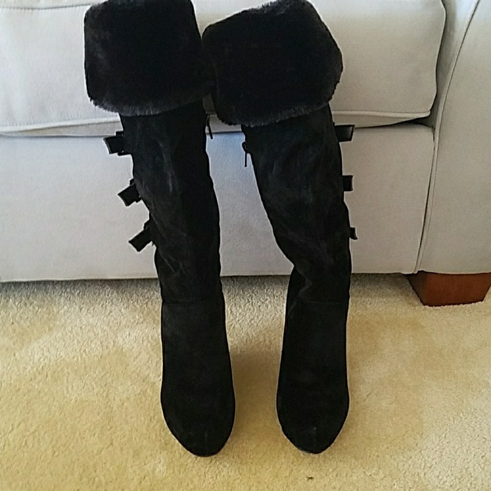 Swav black boots 3 leather buckles  3 to 4 in heel