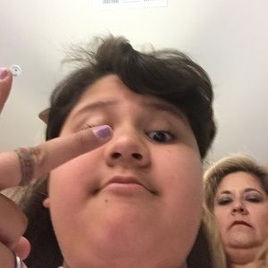 Meet your Posher, Bella