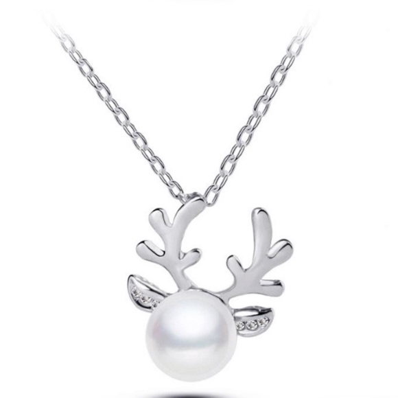 White Pearl & Antlers Silver Necklace - Picture 2 of 4