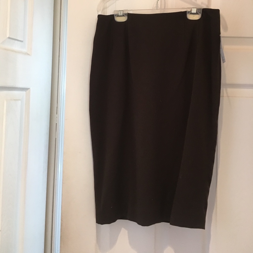 Suit - Picture 4 of 4