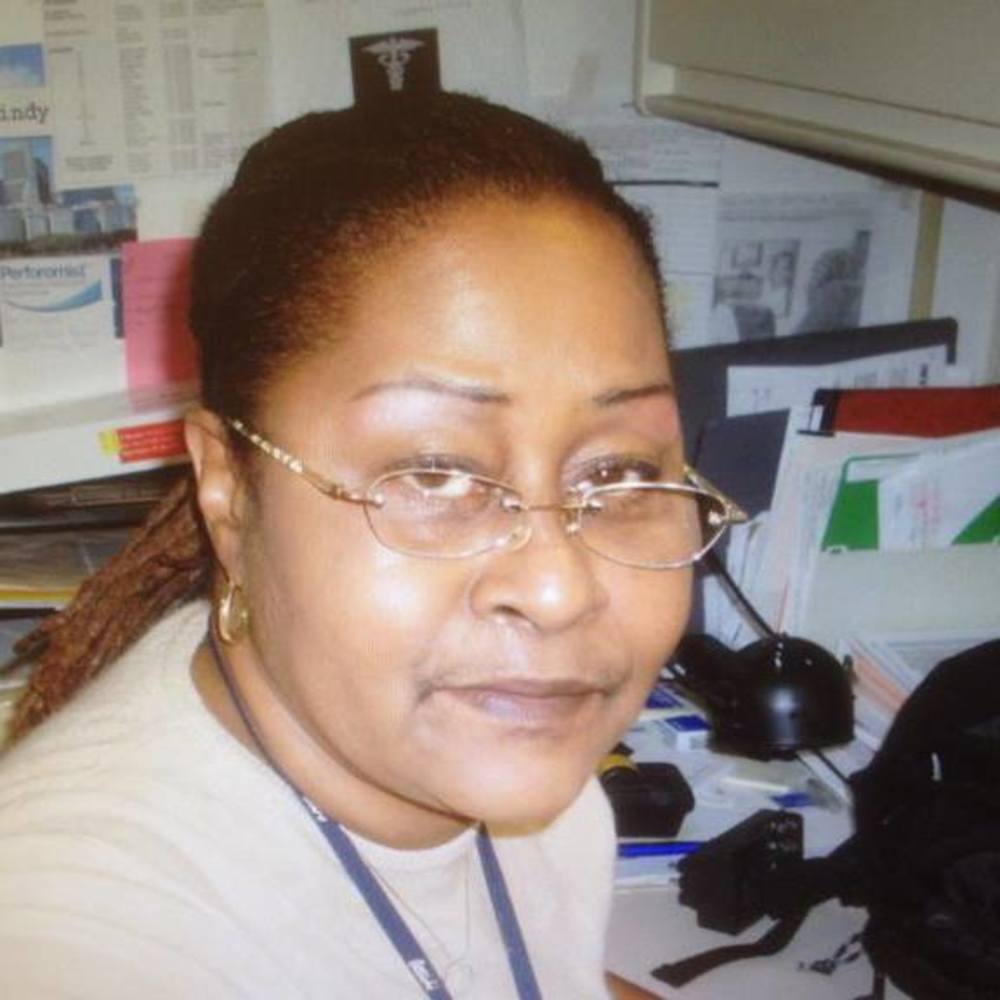 Meet your Posher, Sharon