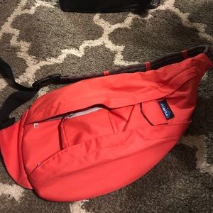 Kavu sling bag