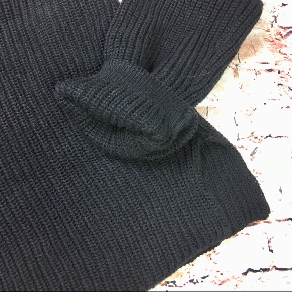 ❌SOLD❌ [Kendall & Kylie] Black Lace Ribbed Sweater - Picture 6 of 7