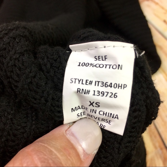 ❌SOLD❌ [Kendall & Kylie] Black Lace Ribbed Sweater - Picture 7 of 7