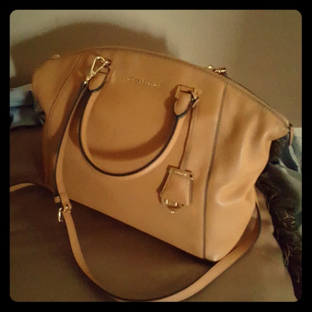 Authentic Michael Kors Flash Sale!!!