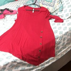 Super cute long sleeve with side buttons