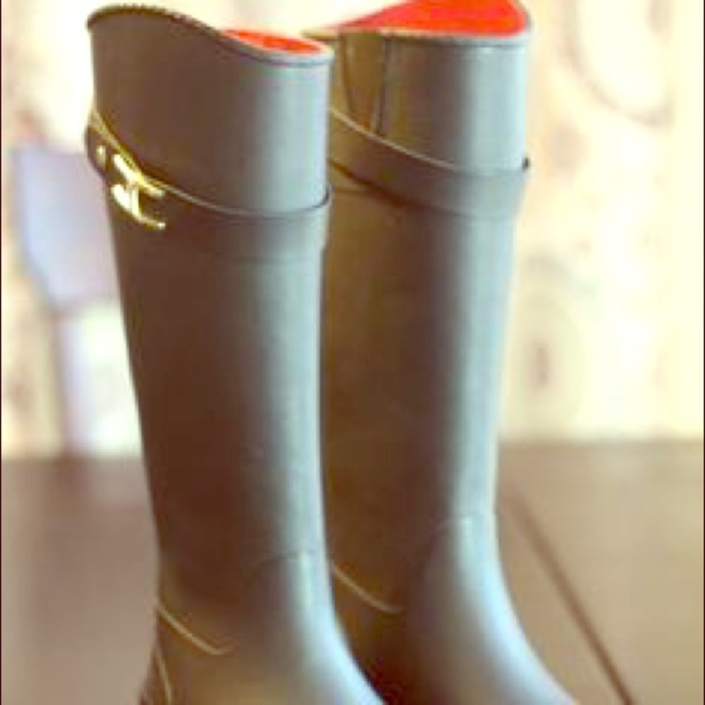 Tommy Hilfiger rain boots❤️🖤