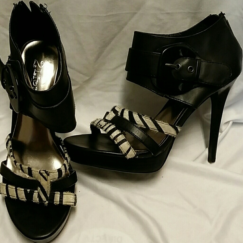 2 Lips Too Black Zebra Trim zip back heels