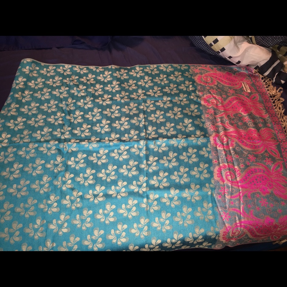 Beautiful detailed scarf