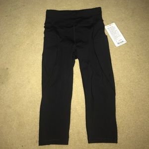 Lululemon break free crop leggings