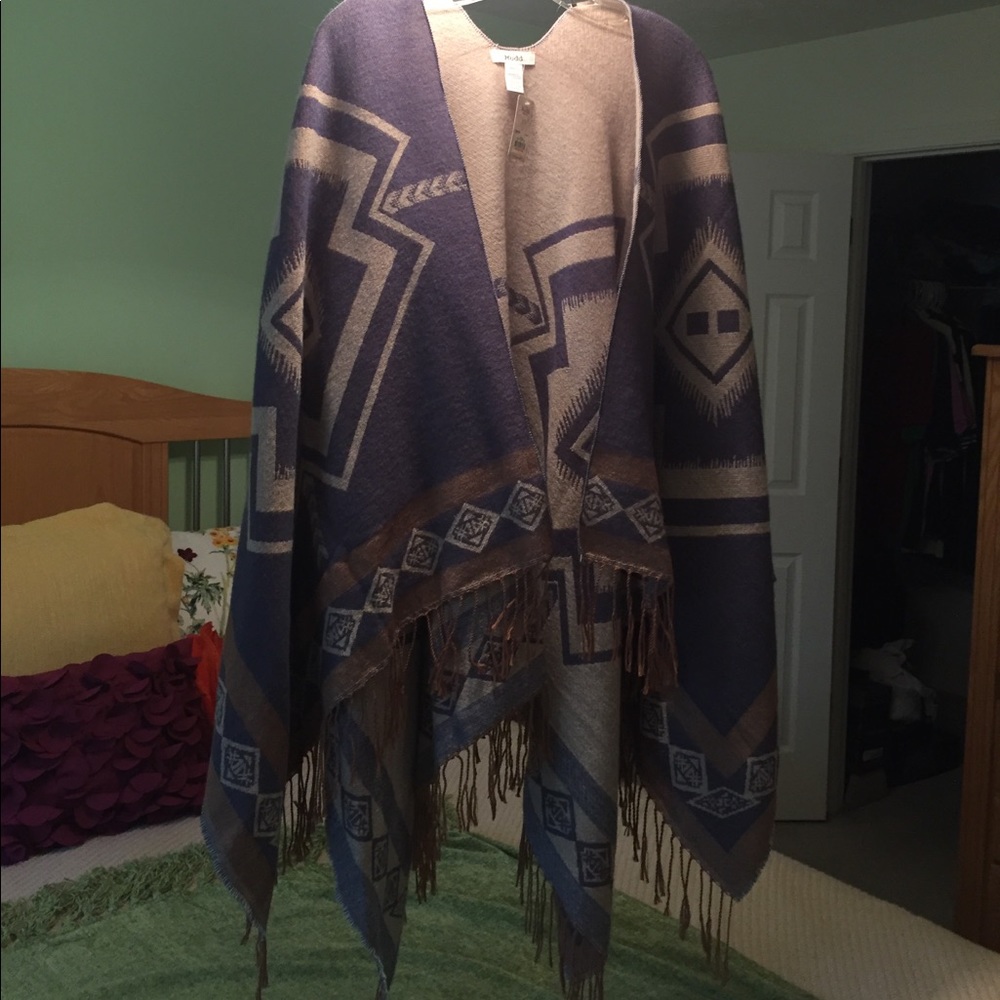 Aztec poncho with fringe