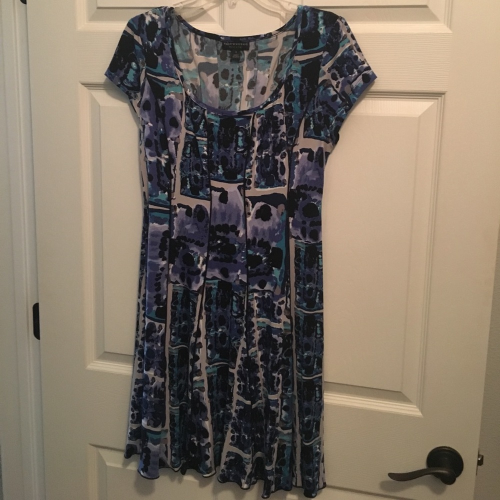 Connected apparel dress. Blue.