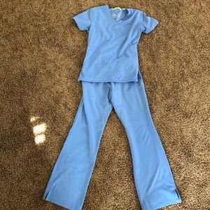 New Balance XXS scrub set