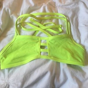 Jolyn top neon yellow