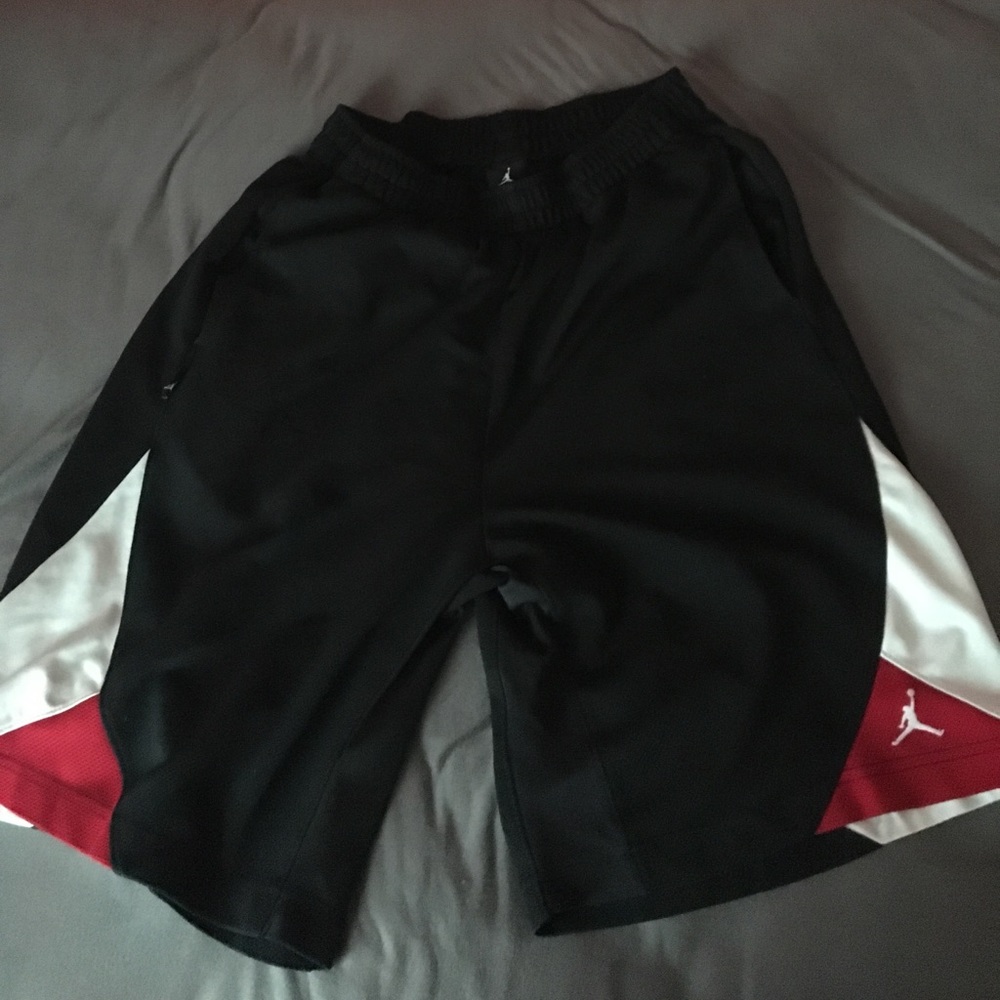 Jordan shorts Black, Red, White