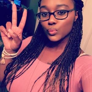 Meet your Posher, Danesha