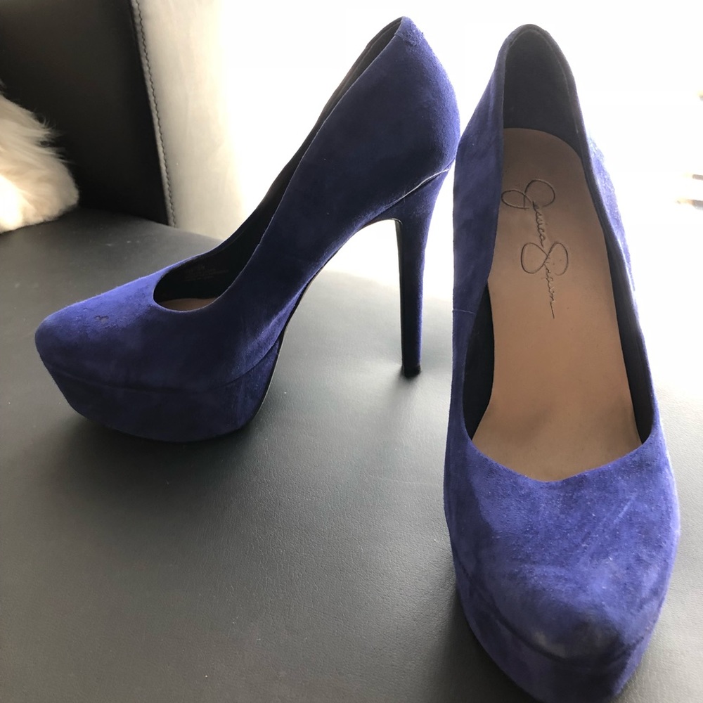 Jessica Simpson blue heel!