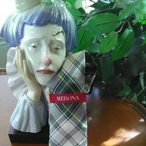 Brand new with tags mens tie.