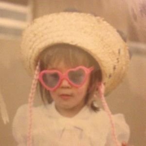 Meet your Posher, Gabriella