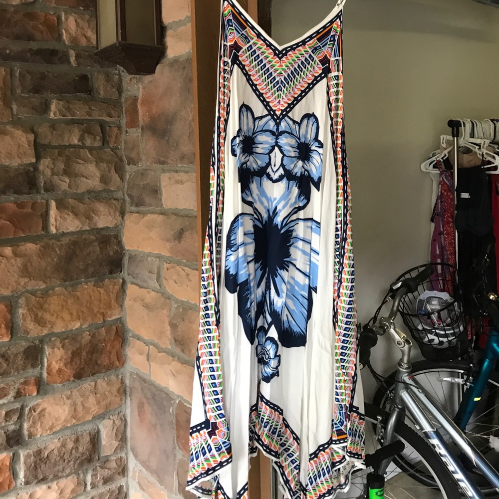 Floral printed alt length midi dress