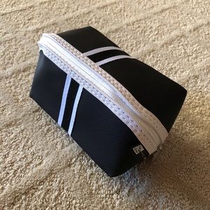 Saks Fifth Avenue Exclusively for United TravelBag