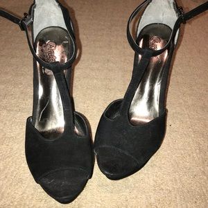 Carlos Santana Pump never worn Sz 8