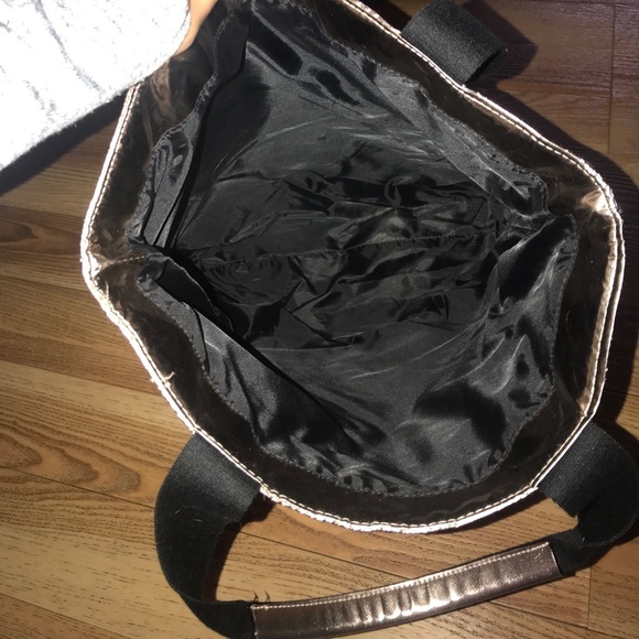 👜💕VICTORIA SECRET TOTE💕👜 - Picture 4 of 4