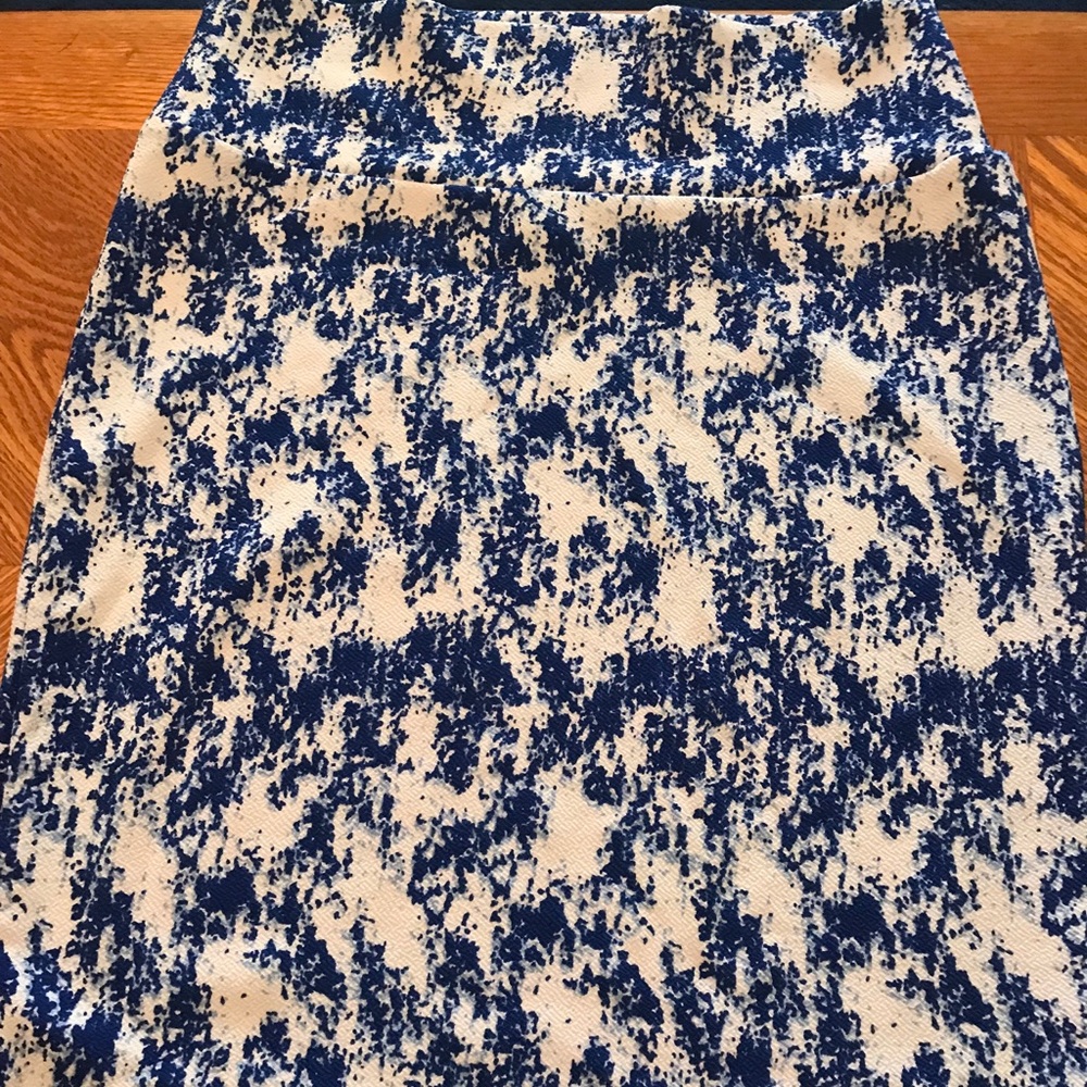 LuLaRoe Cassie